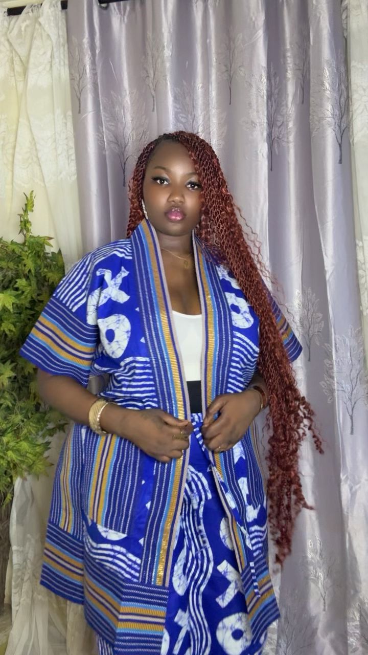 ENSEMBLE ÉLEGANCE ROYALE ( tissu traditionnel ) plusieurs coloris